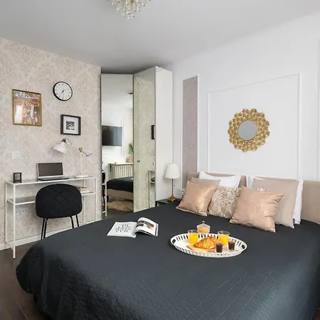 Daire New Metropolis 2-bedroom 900m To Station Metro Rondo Onz *